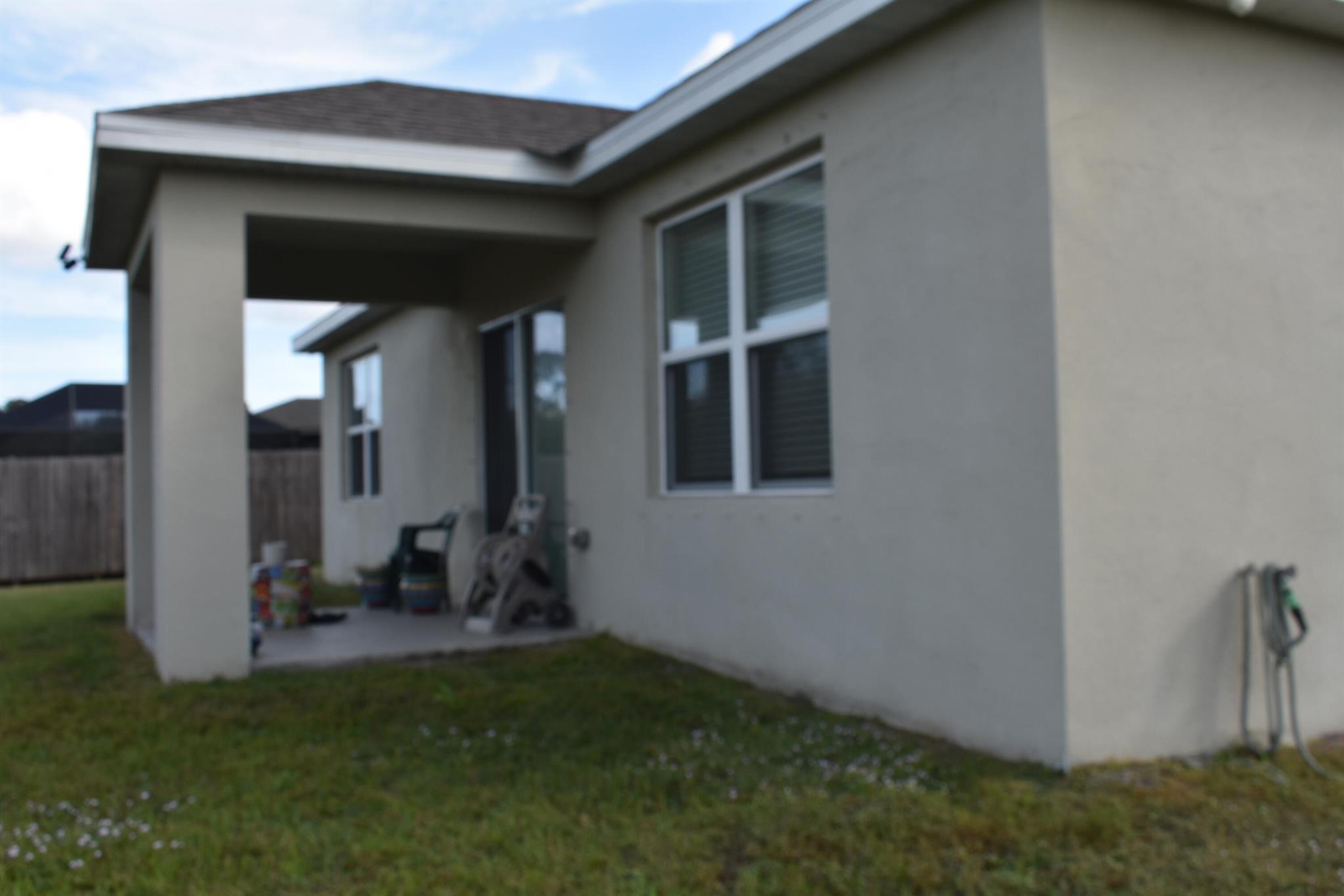 PORT ST LUCIE SECTION 18 - Residential Lease