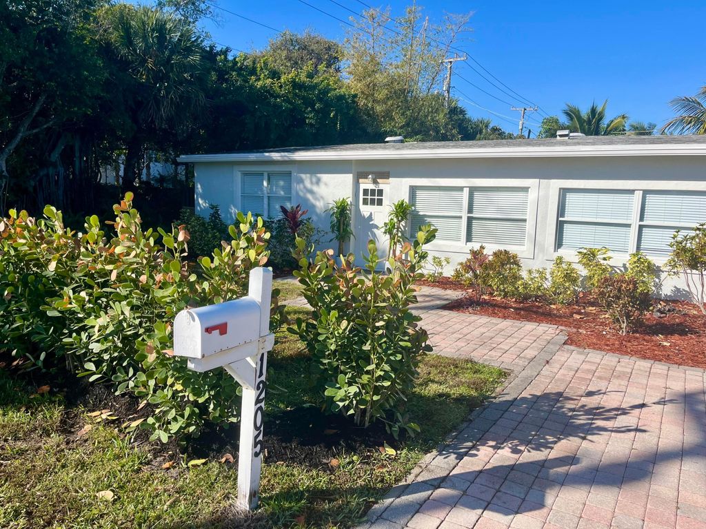 Photo of 1205 S Lake Drive, Lantana, FL 33462 (MLS # R11155264)