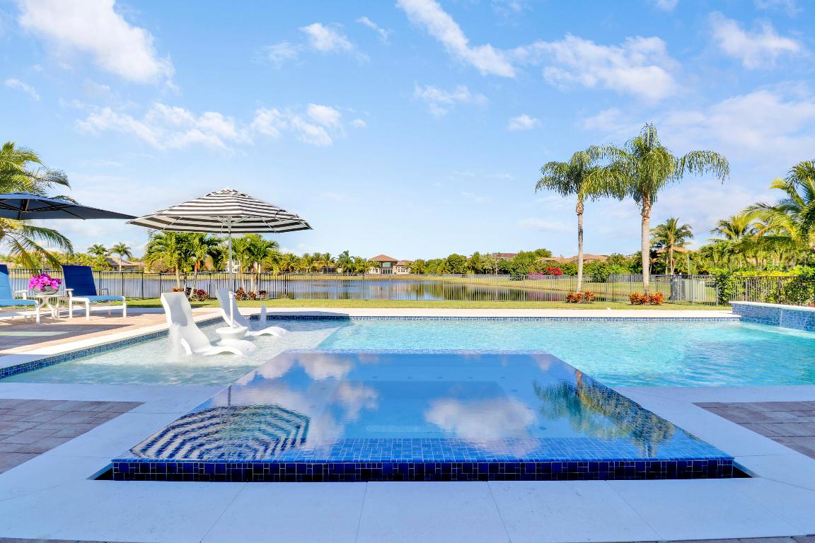 BAYHILL ESTATES - Residential