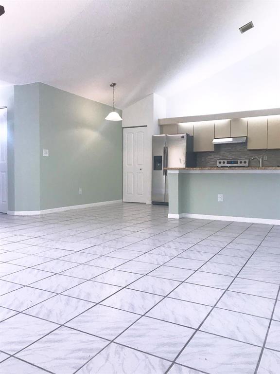 SUMMIT PINES UNIT 3 - Residential