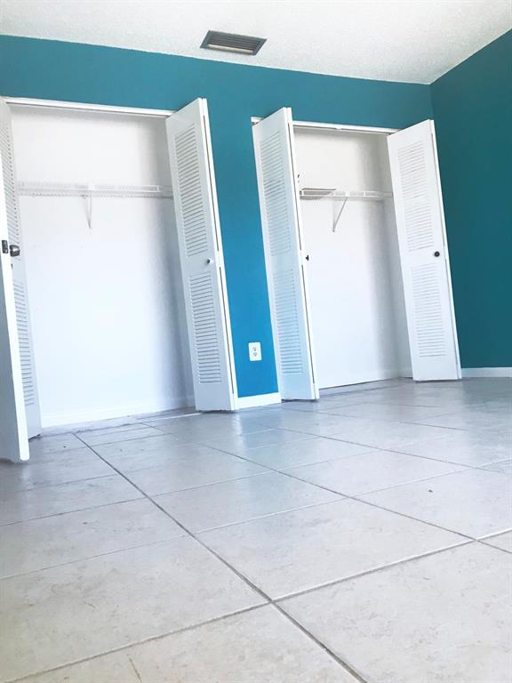 SUMMIT PINES UNIT 3 - Residential