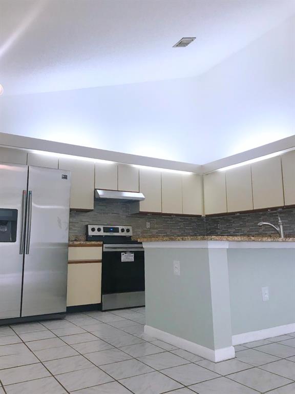 SUMMIT PINES UNIT 3 - Residential