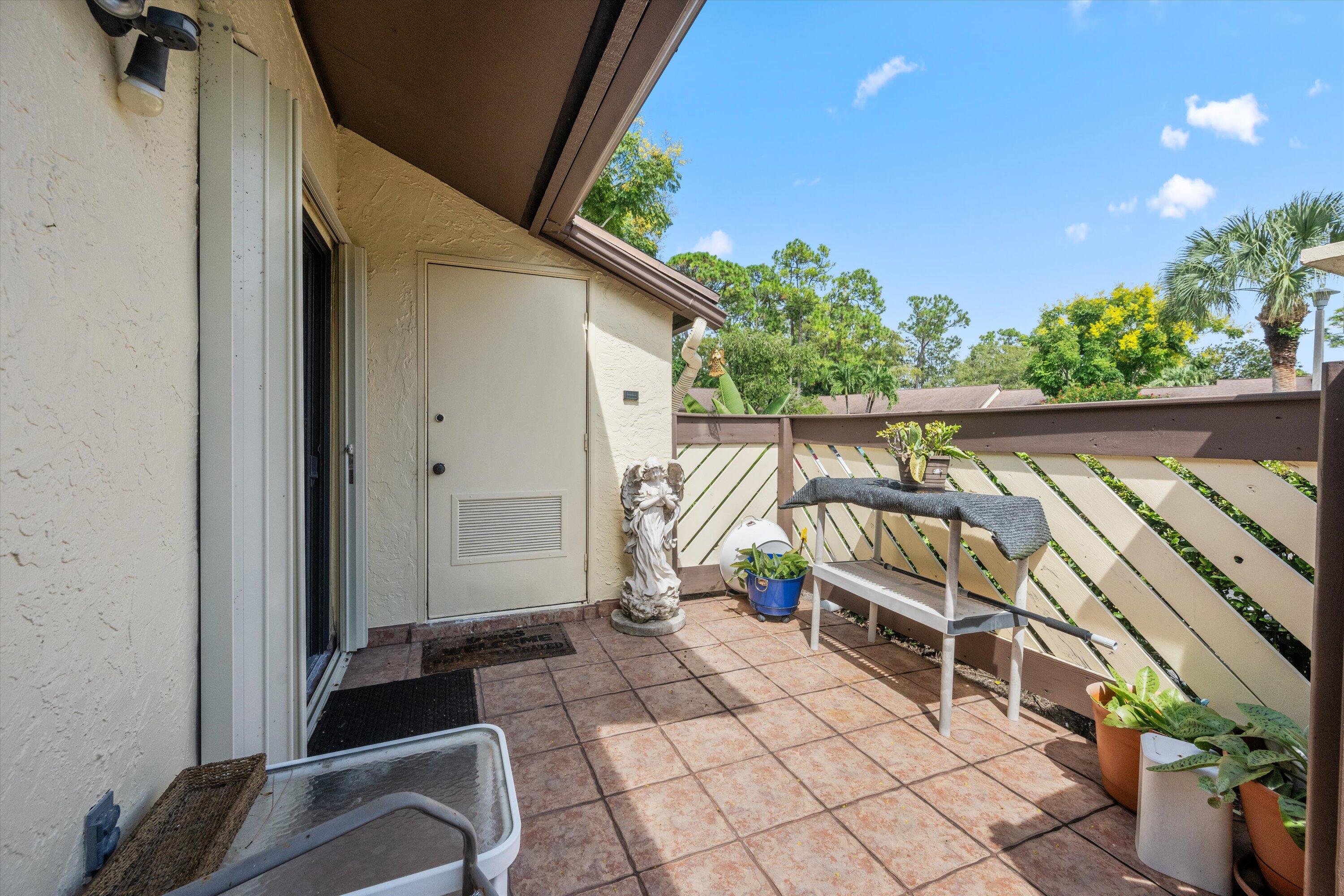 91 Rose Bay Court