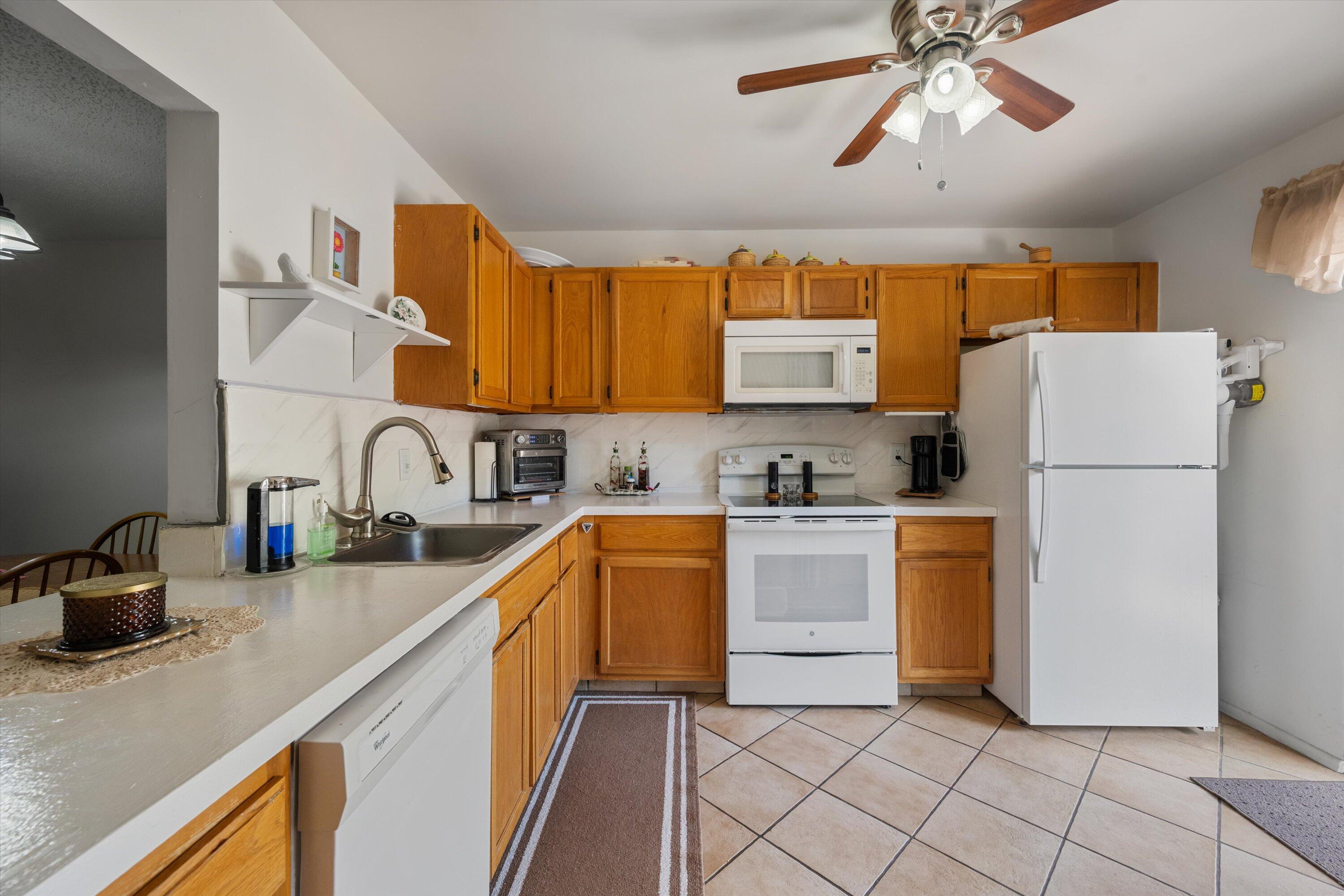 STRATHMORE GATE I UNIT ON - Residential