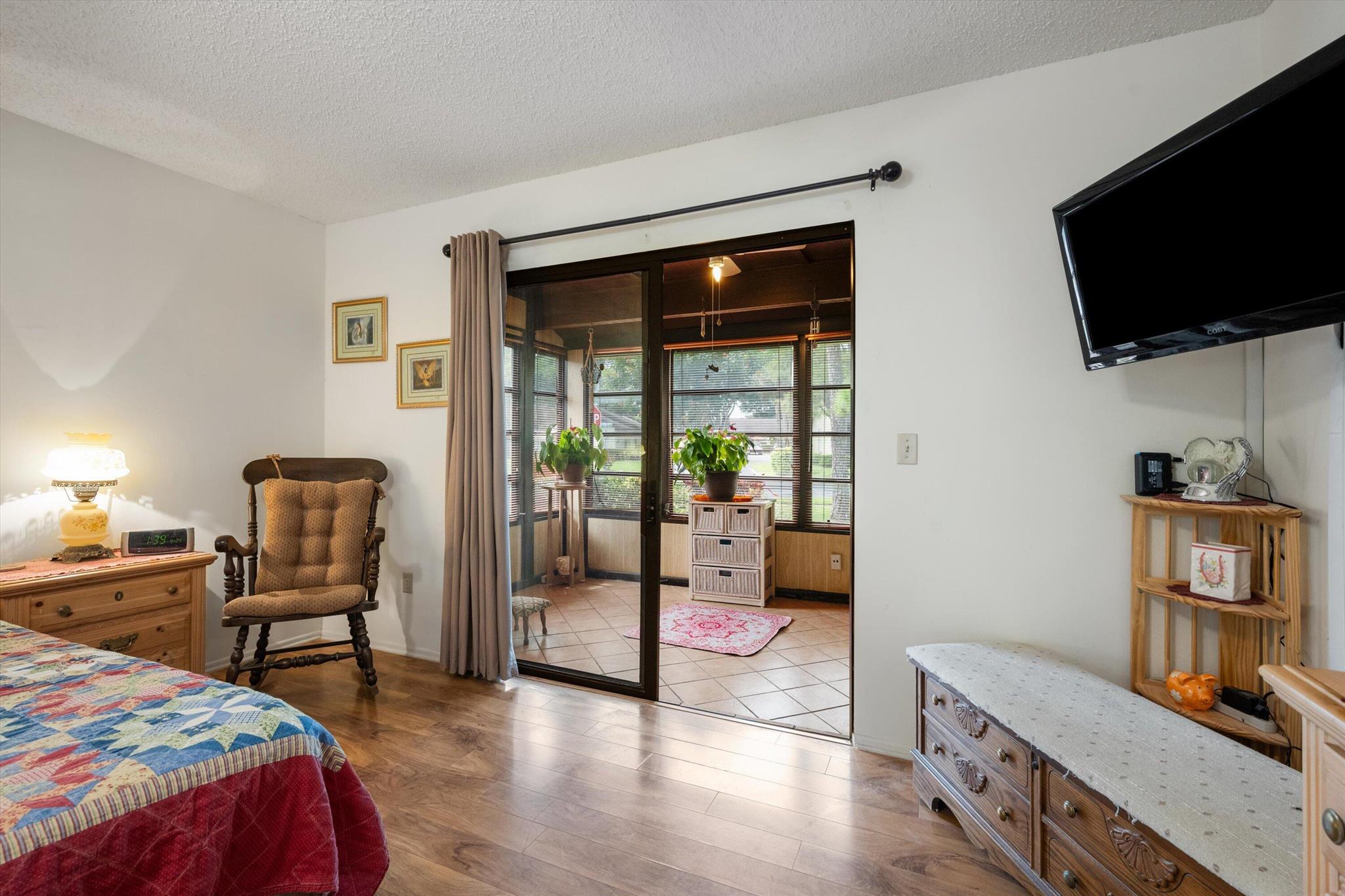 STRATHMORE GATE I UNIT ON - Residential