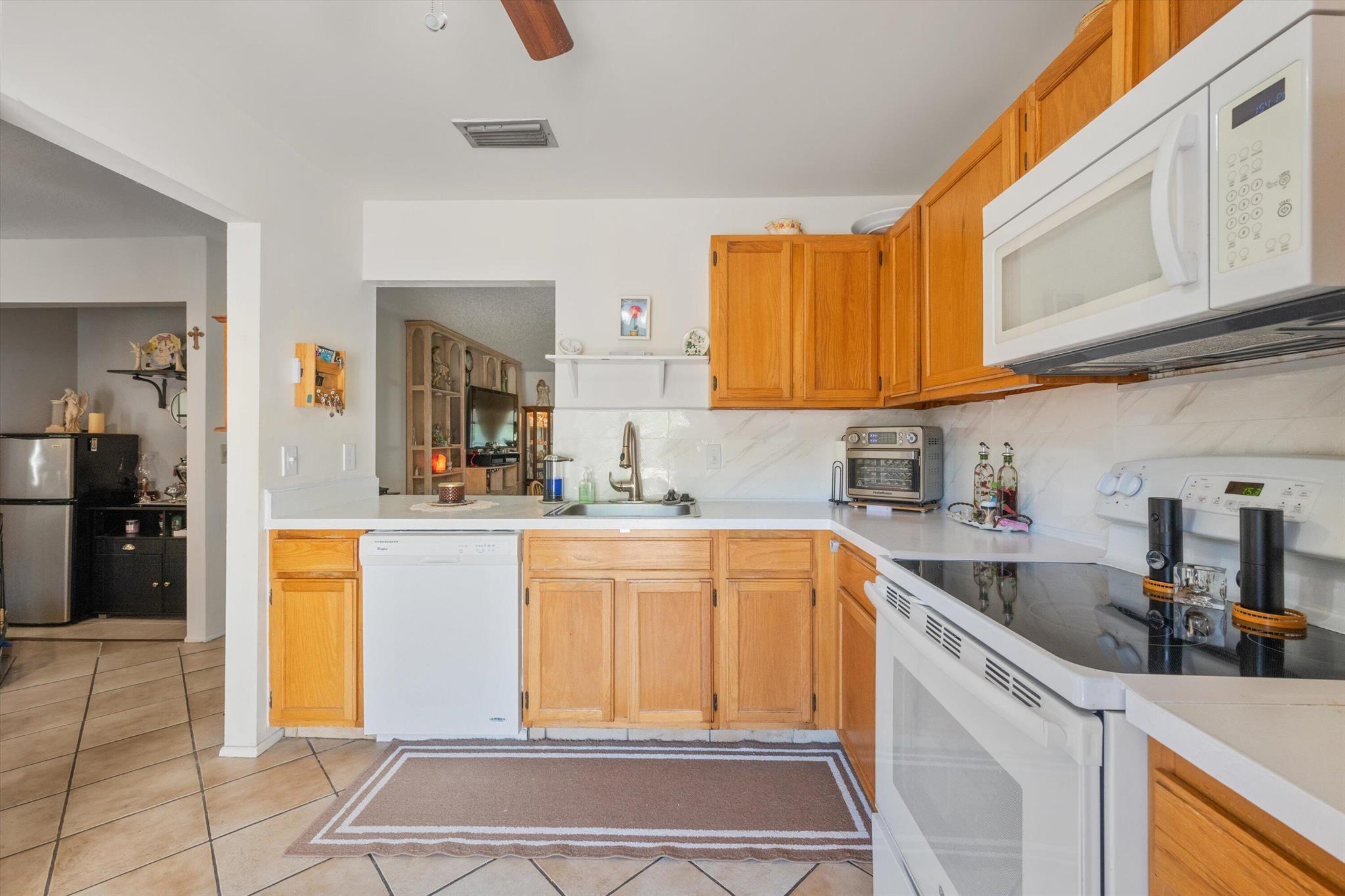 STRATHMORE GATE I UNIT ON - Residential