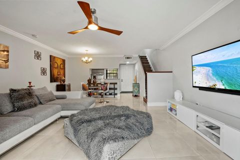11652 NW 11th St Pembroke Pines FL 33026