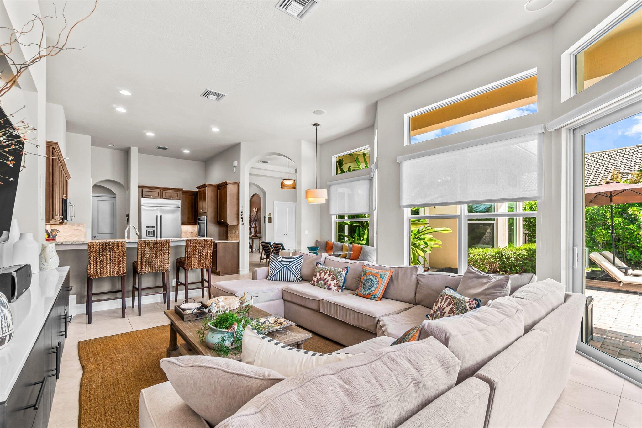 JUPITER COUNTRY CLUB - Residential Lease