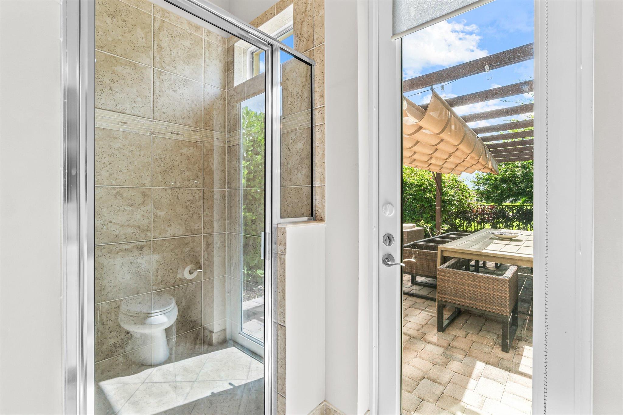 JUPITER COUNTRY CLUB - Residential Lease