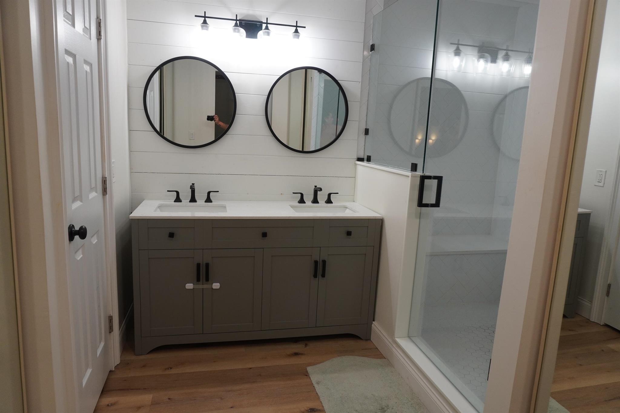 GARDEN LAKES AND GARDEN S - Residential