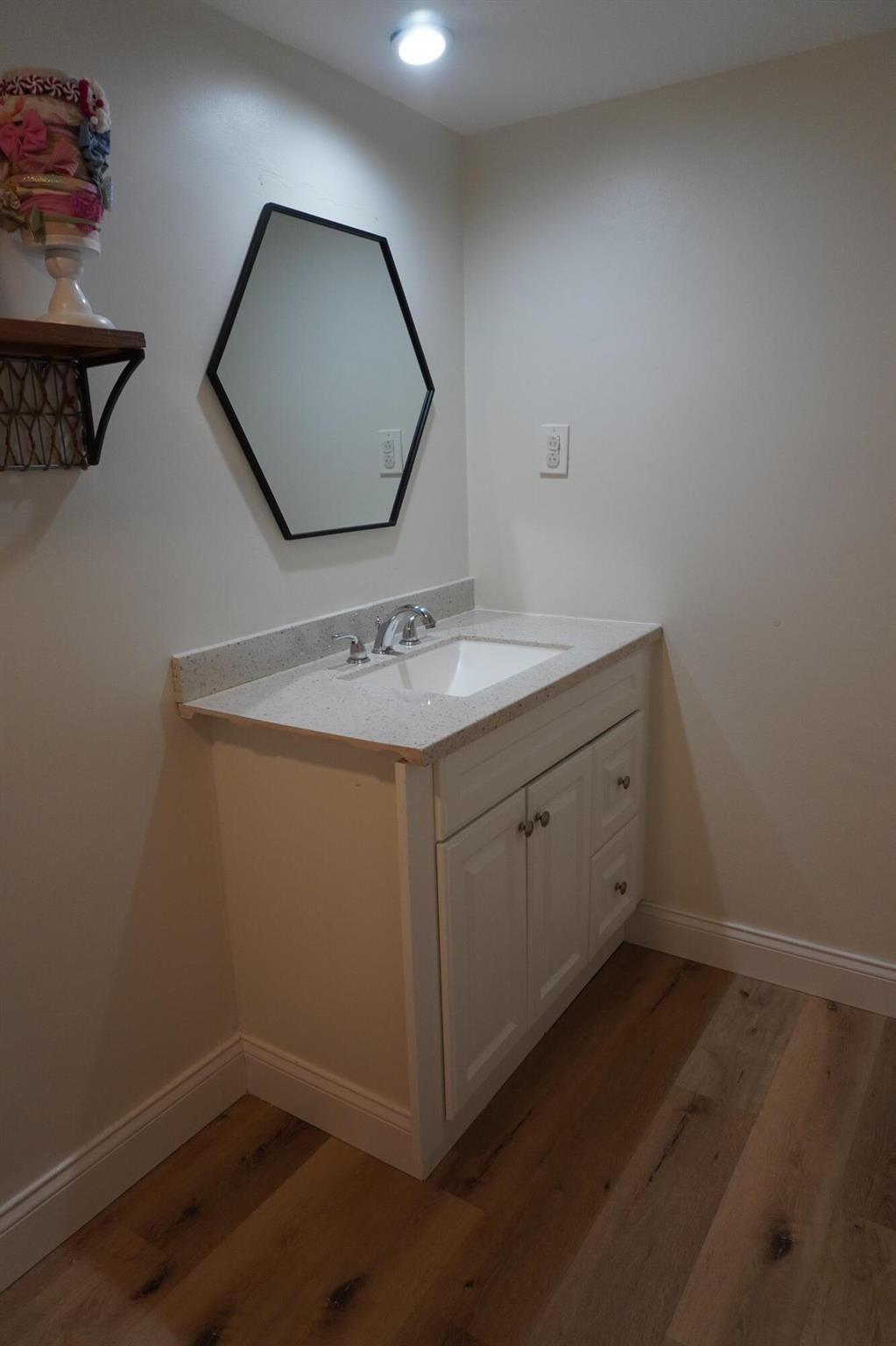 GARDEN LAKES AND GARDEN S - Residential