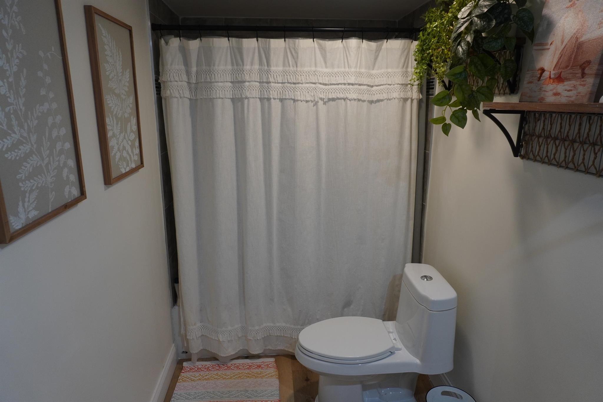 GARDEN LAKES AND GARDEN S - Residential