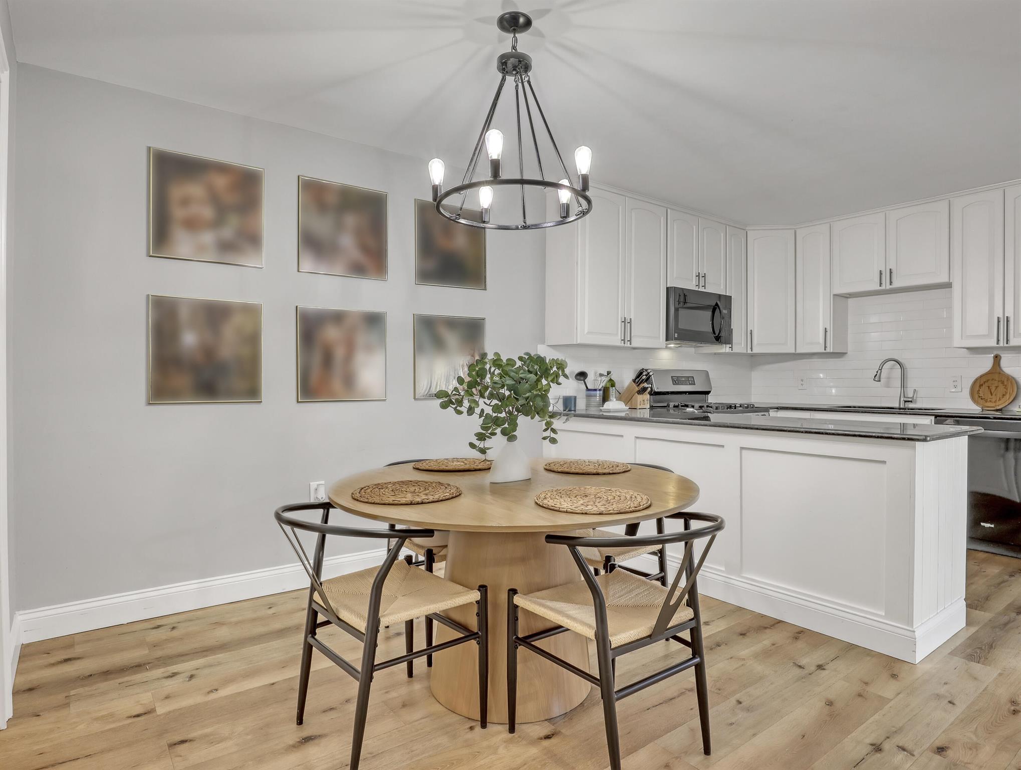 GARDEN LAKES AND GARDEN S - Residential