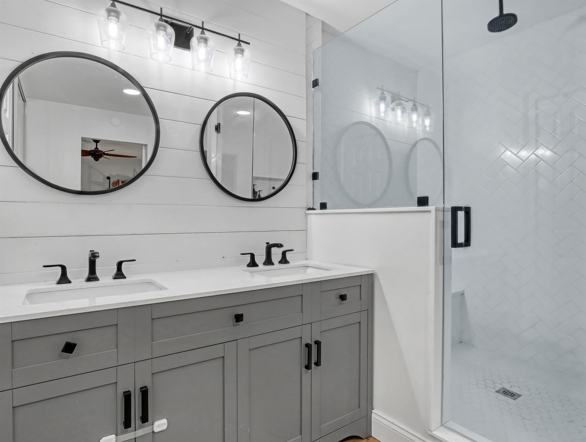 GARDEN LAKES AND GARDEN S - Residential