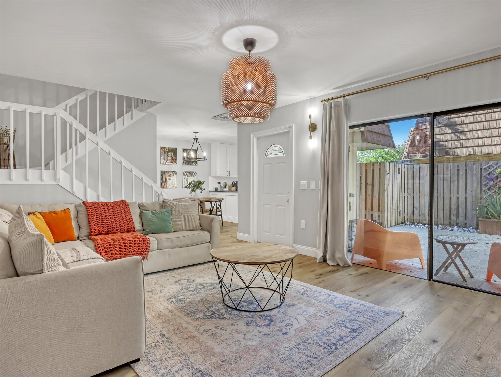 GARDEN LAKES AND GARDEN S - Residential