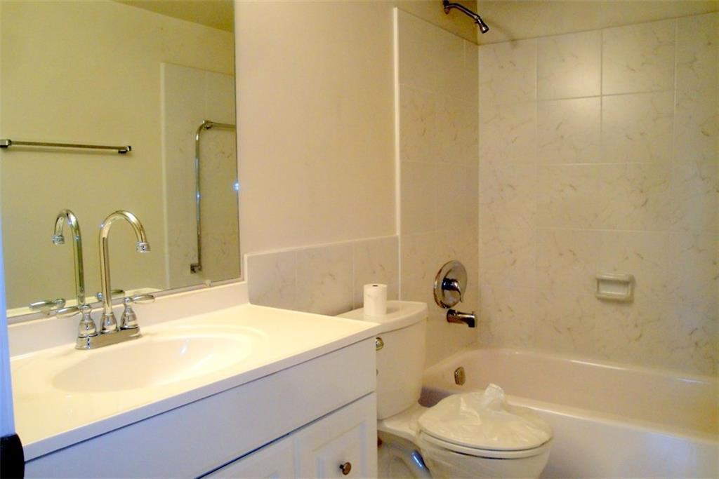 Oakbrook Village - Residential