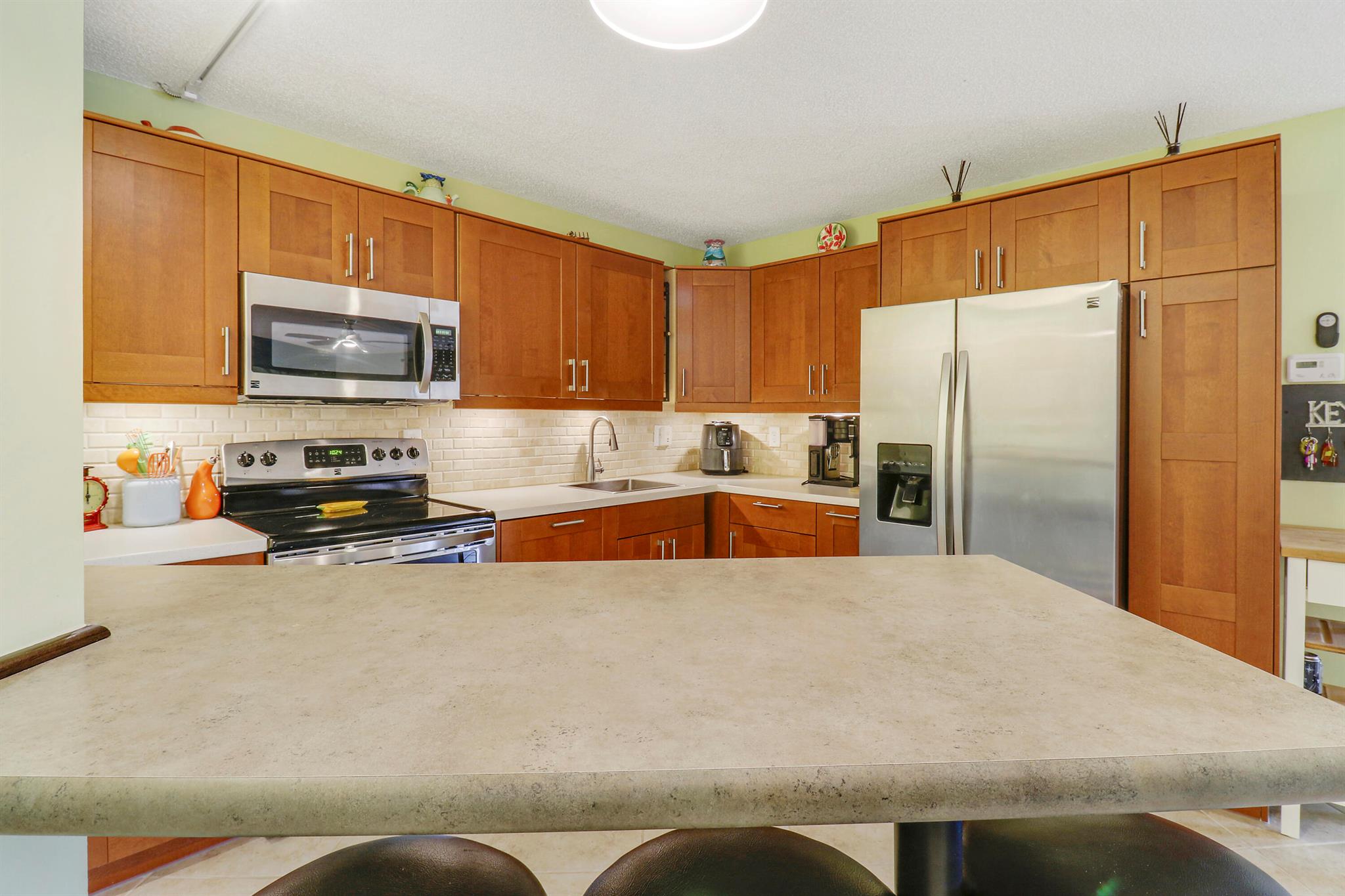 SAVANNAS CLUB CONDO - Residential