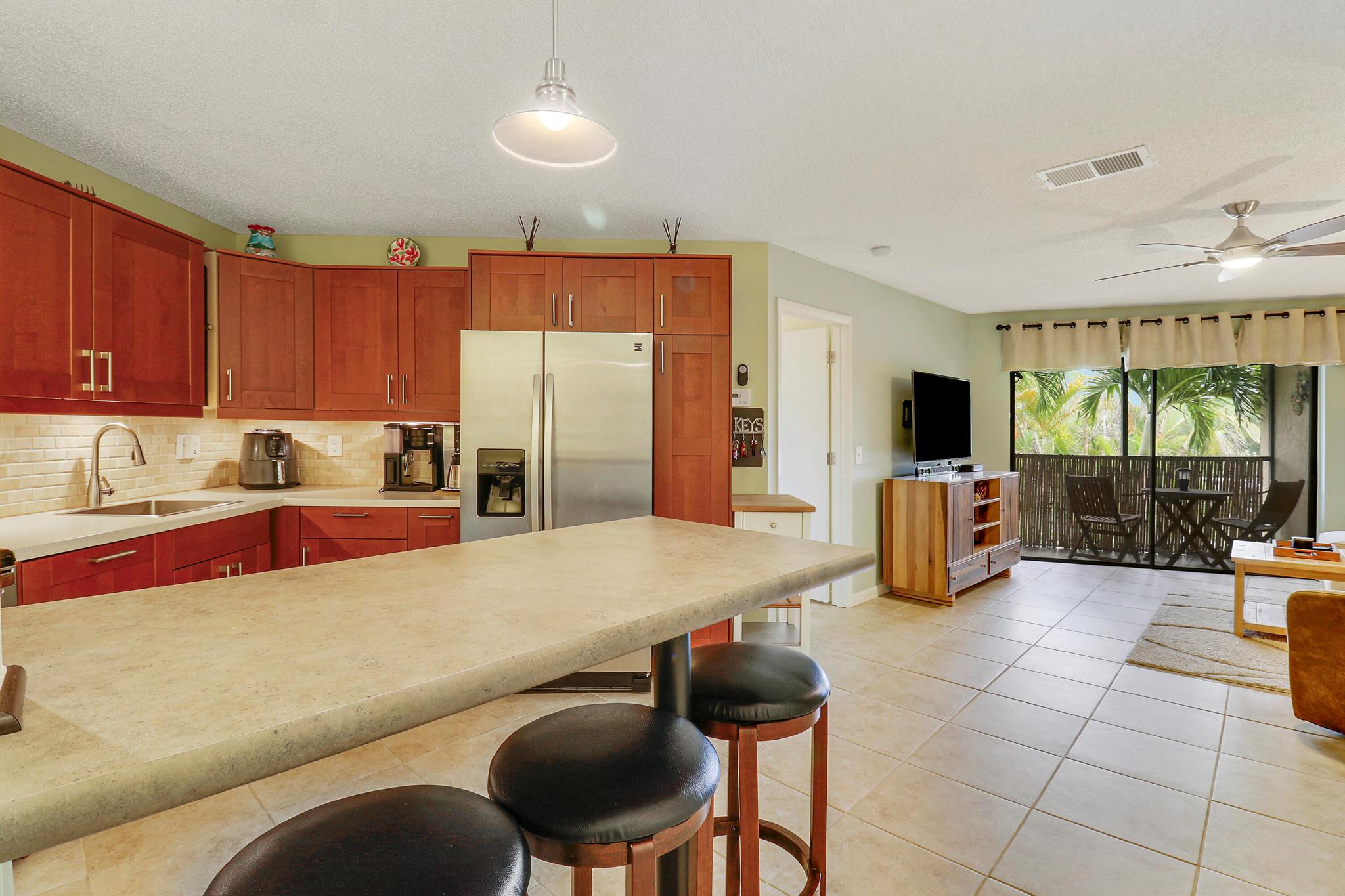 SAVANNAS CLUB CONDO - Residential