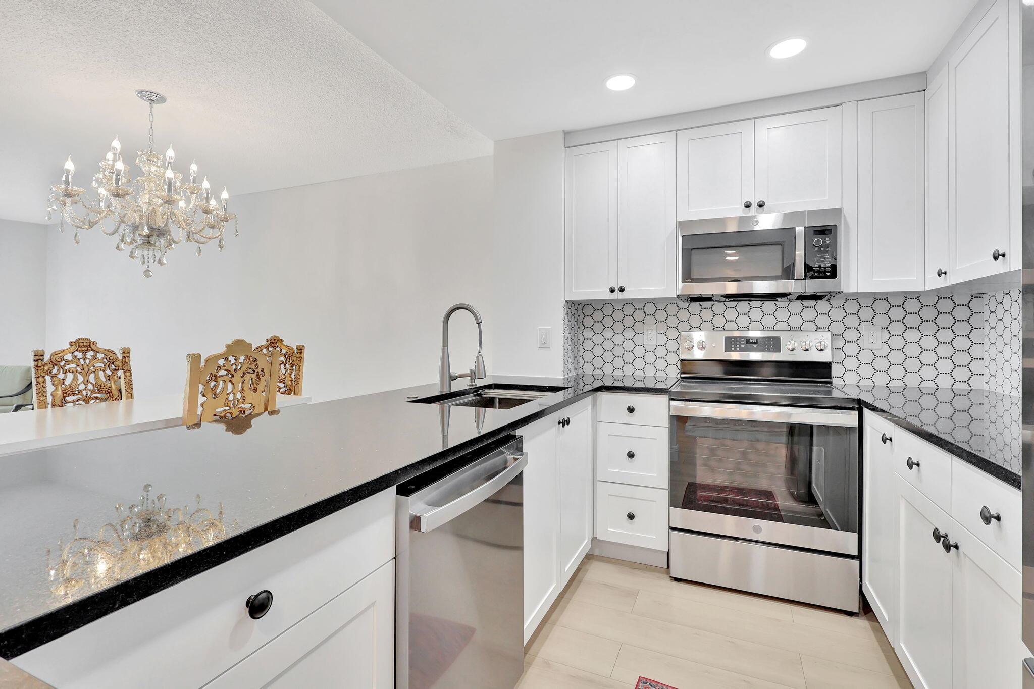 3540 S Ocean Boulevard Ph 911