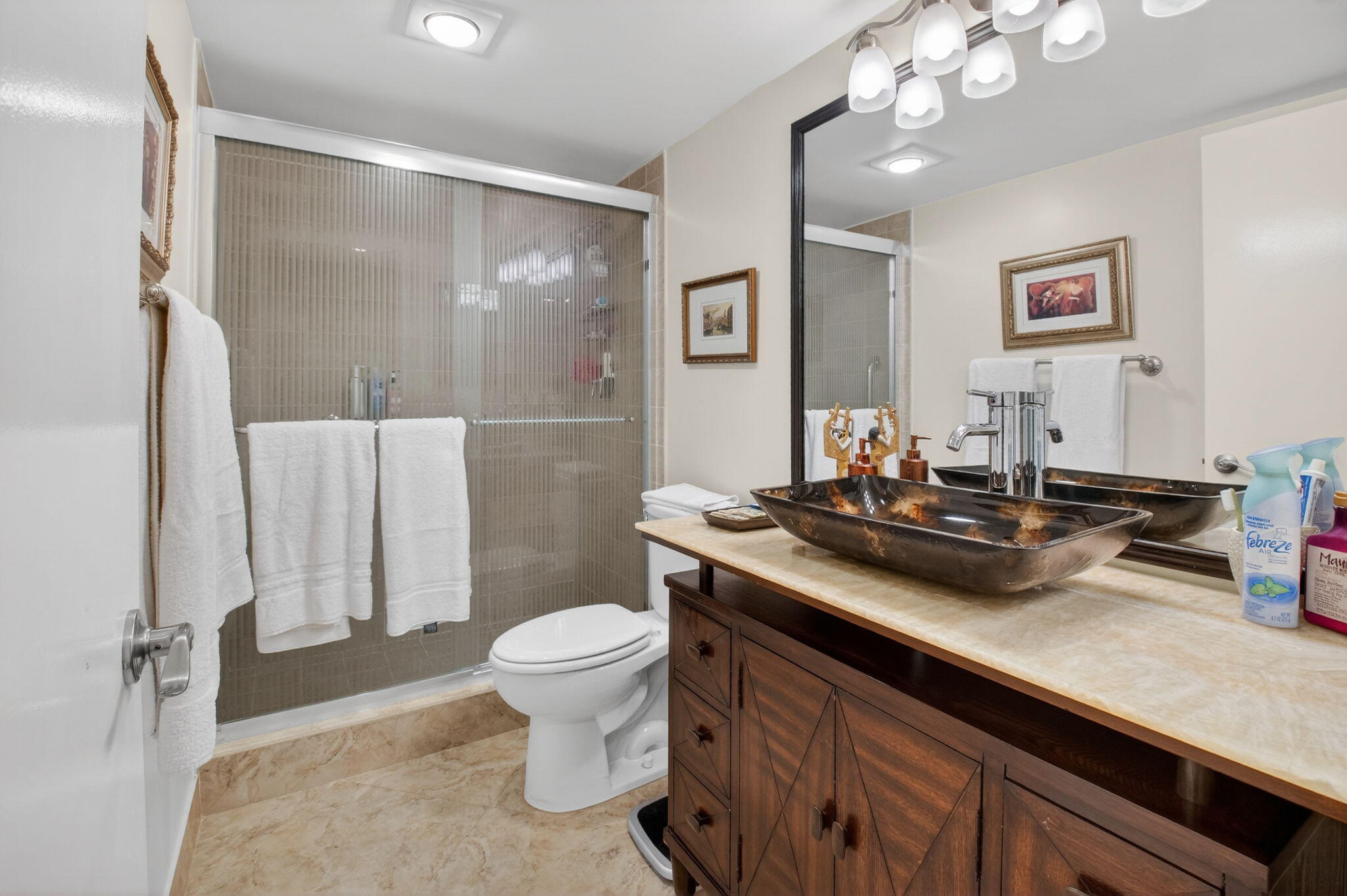 LAUREL OAKS & LAUREL OAKS CONDO - Residential