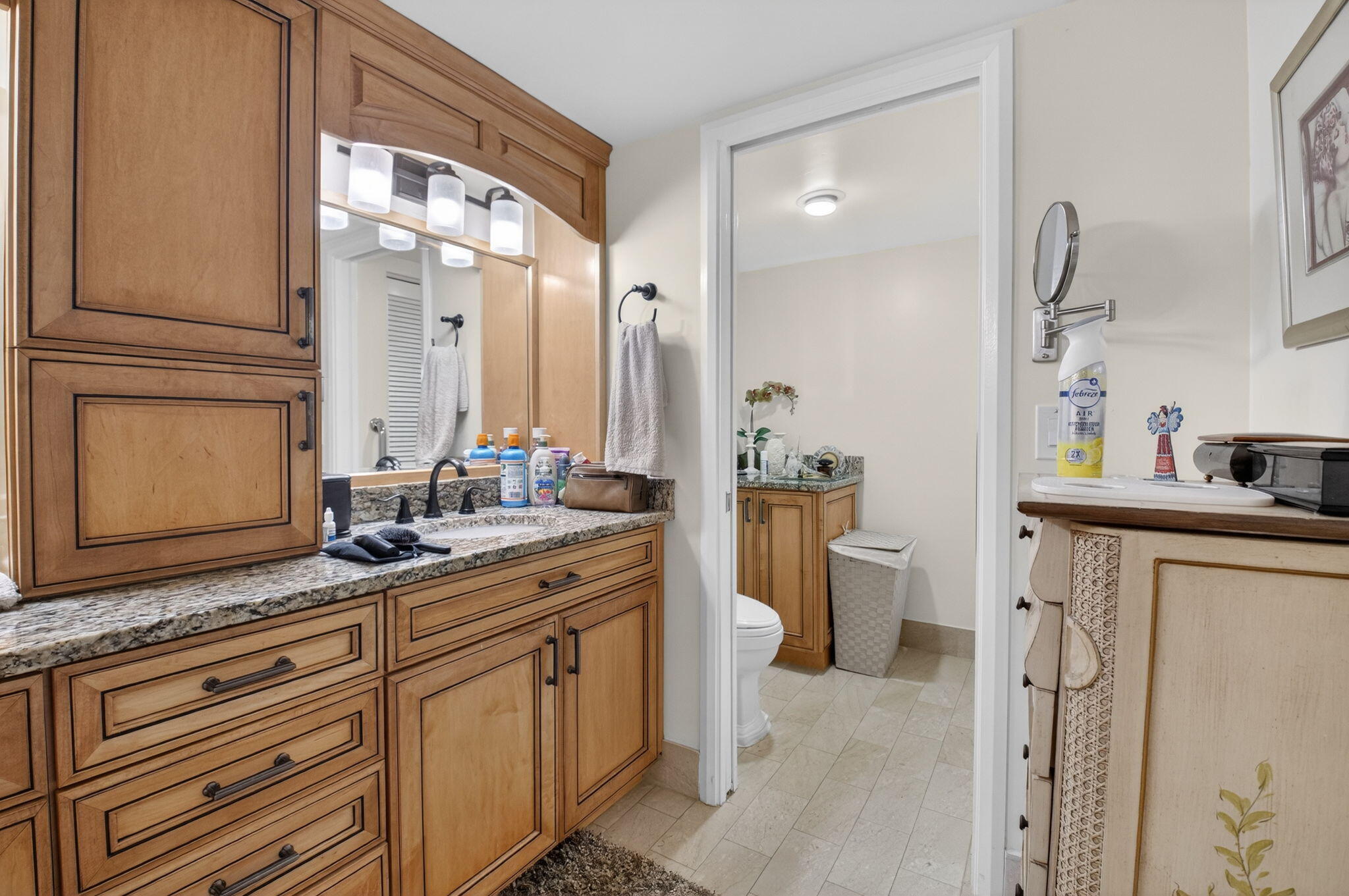 LAUREL OAKS & LAUREL OAKS CONDO - Residential