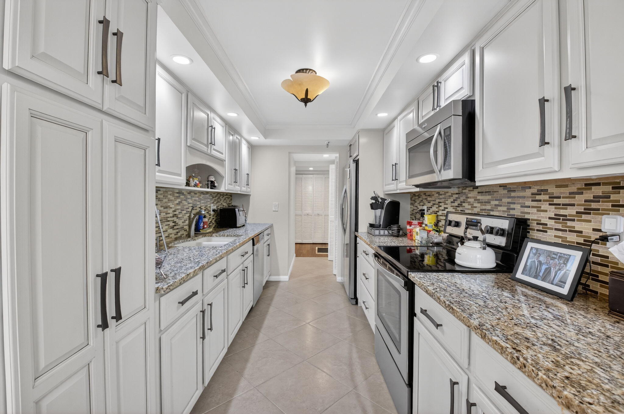 LAUREL OAKS & LAUREL OAKS CONDO - Residential