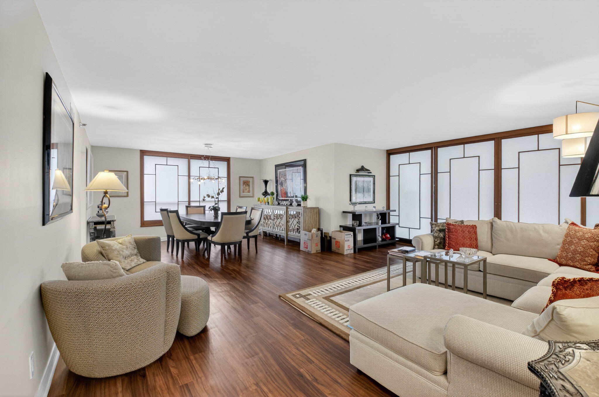 LAUREL OAKS & LAUREL OAKS CONDO - Residential