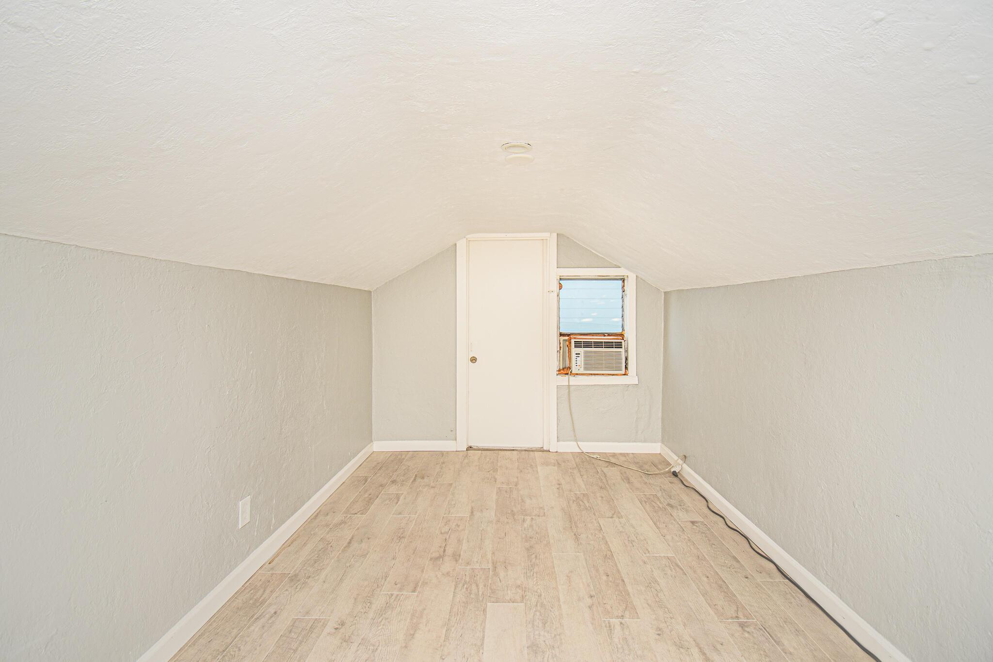 STRANAHANS SUB - Residential Lease