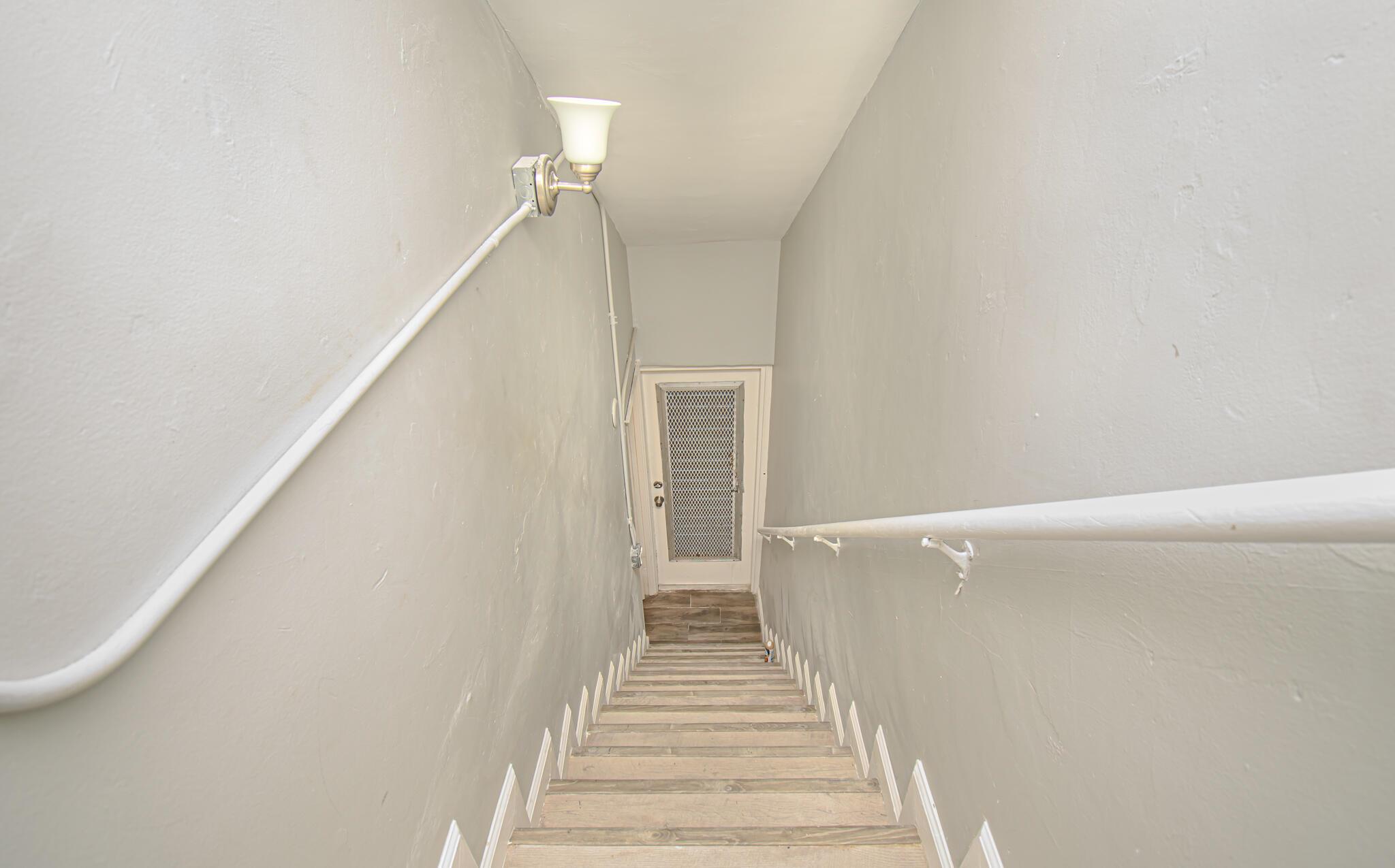 STRANAHANS SUB - Residential Lease