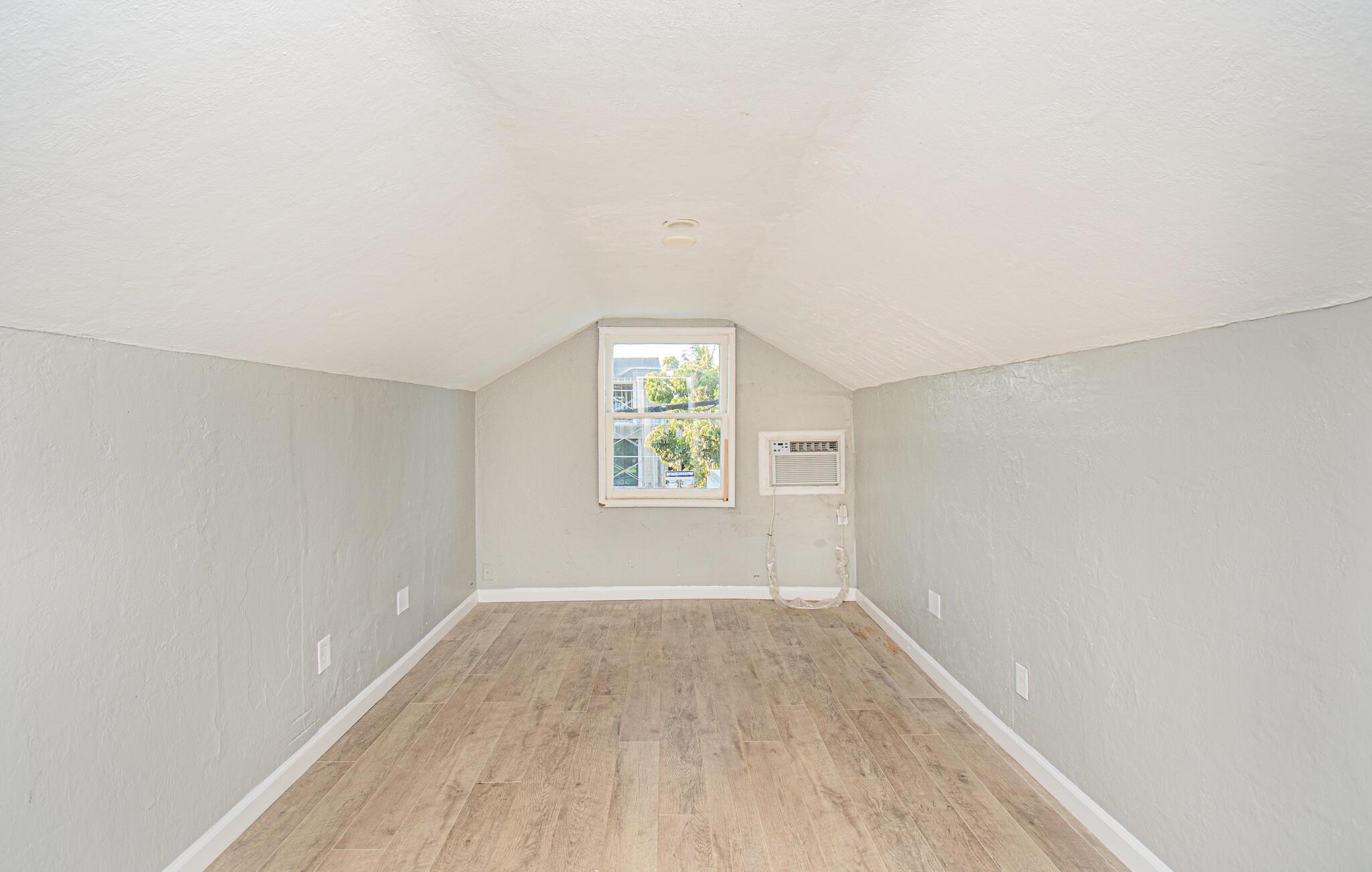 STRANAHANS SUB - Residential Lease