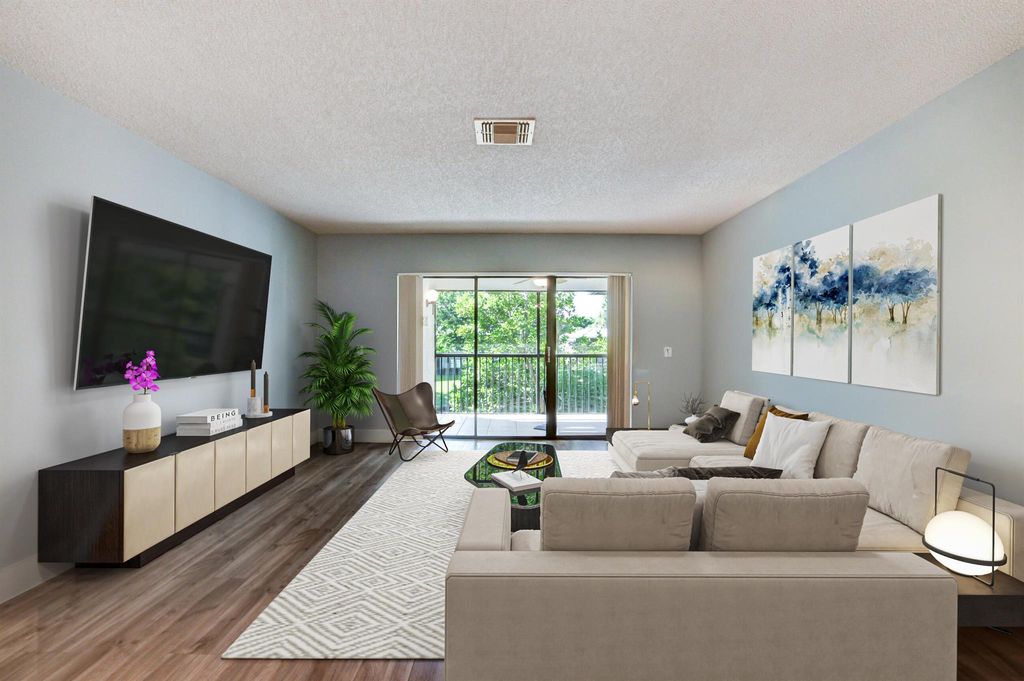 Photo of 48 Stratford Lane W #D, Boynton Beach, FL 33436 (MLS # R11132349)