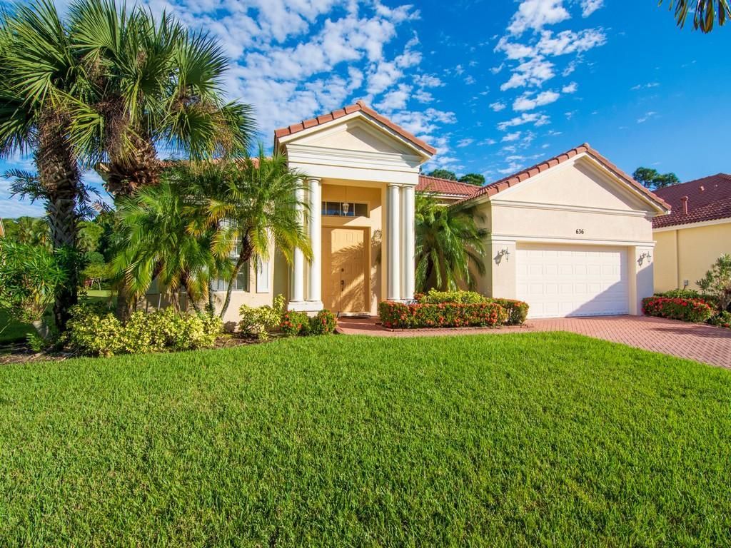 Photo of 636 SW Long Key Court, Port Saint Lucie, FL 34986 (MLS # R10675487)