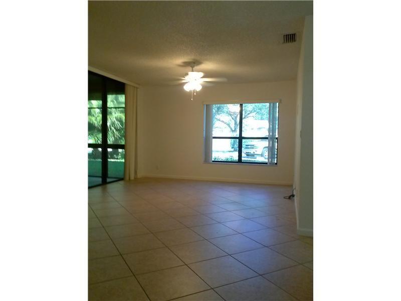 CENTERPOINTE CONDO - Residential Lease