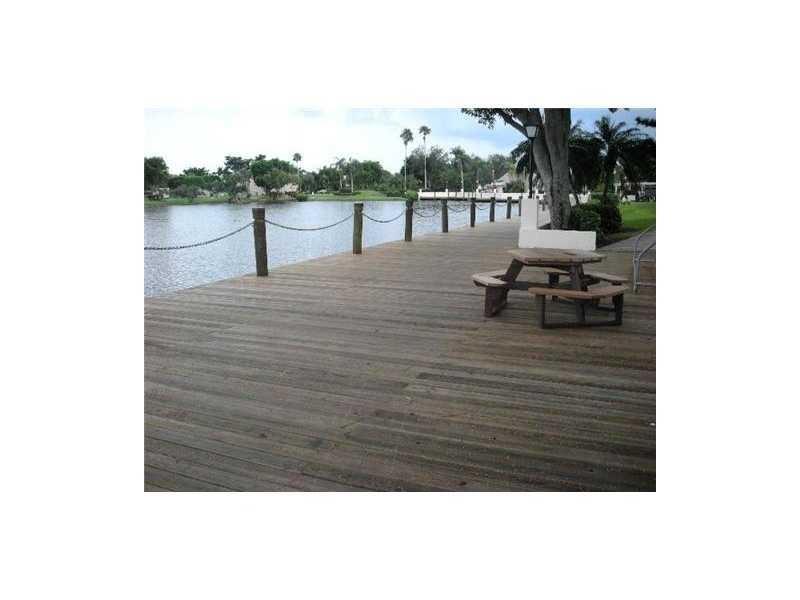 CENTERPOINTE CONDO - Residential Lease