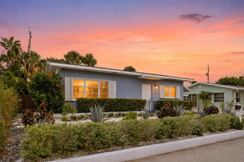 Tiny photo for 24 Douglas Drive, Ocean Ridge, FL 33435 (MLS # B26043462)