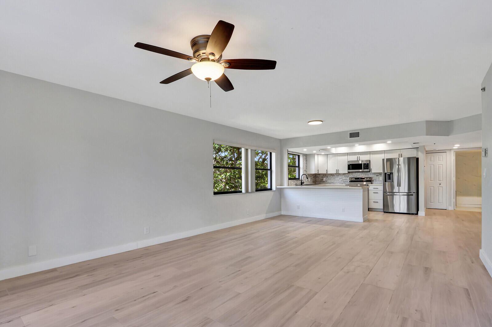 UNO LAGO 7 CONDO - Residential Lease