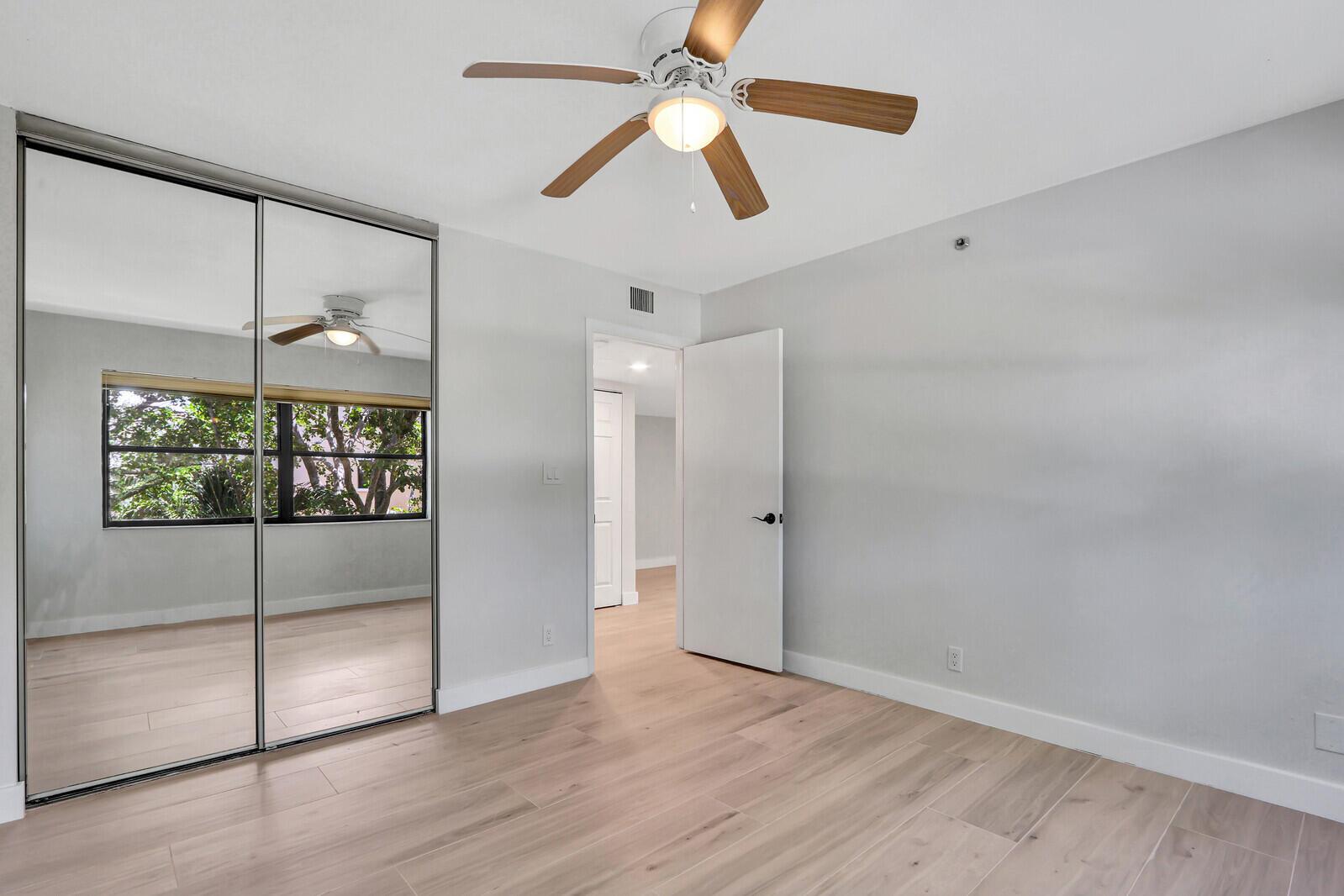 UNO LAGO 7 CONDO - Residential Lease