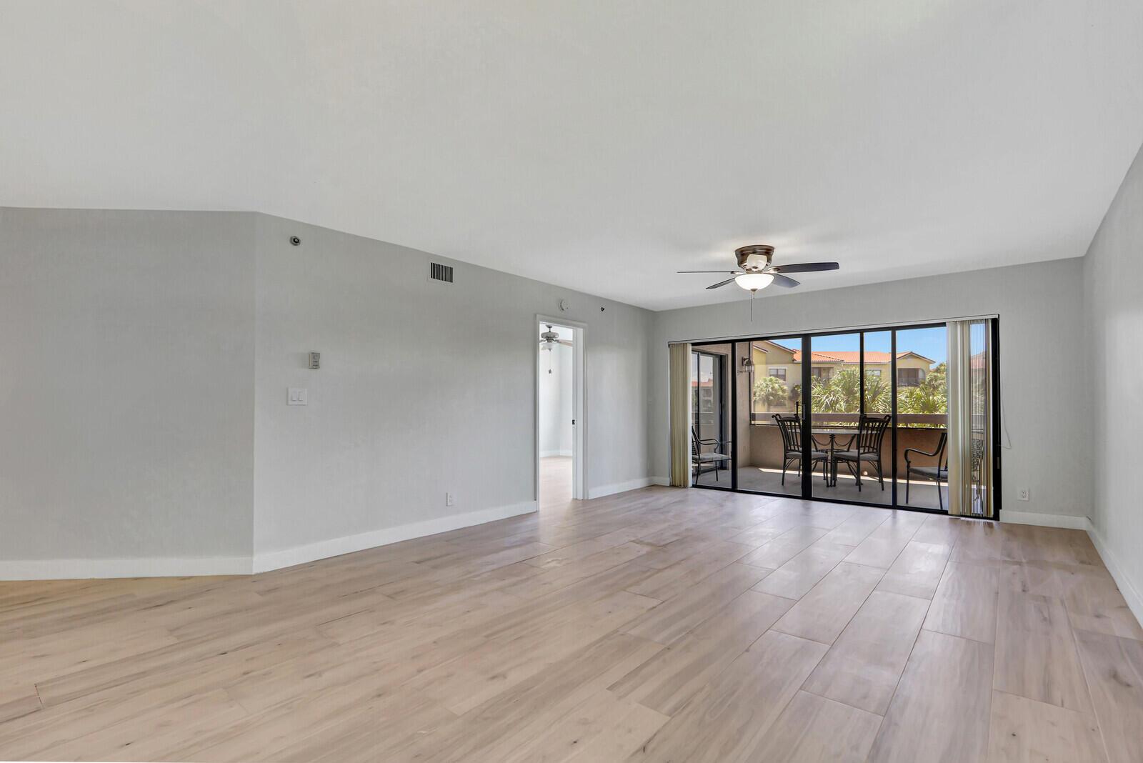UNO LAGO 7 CONDO - Residential Lease