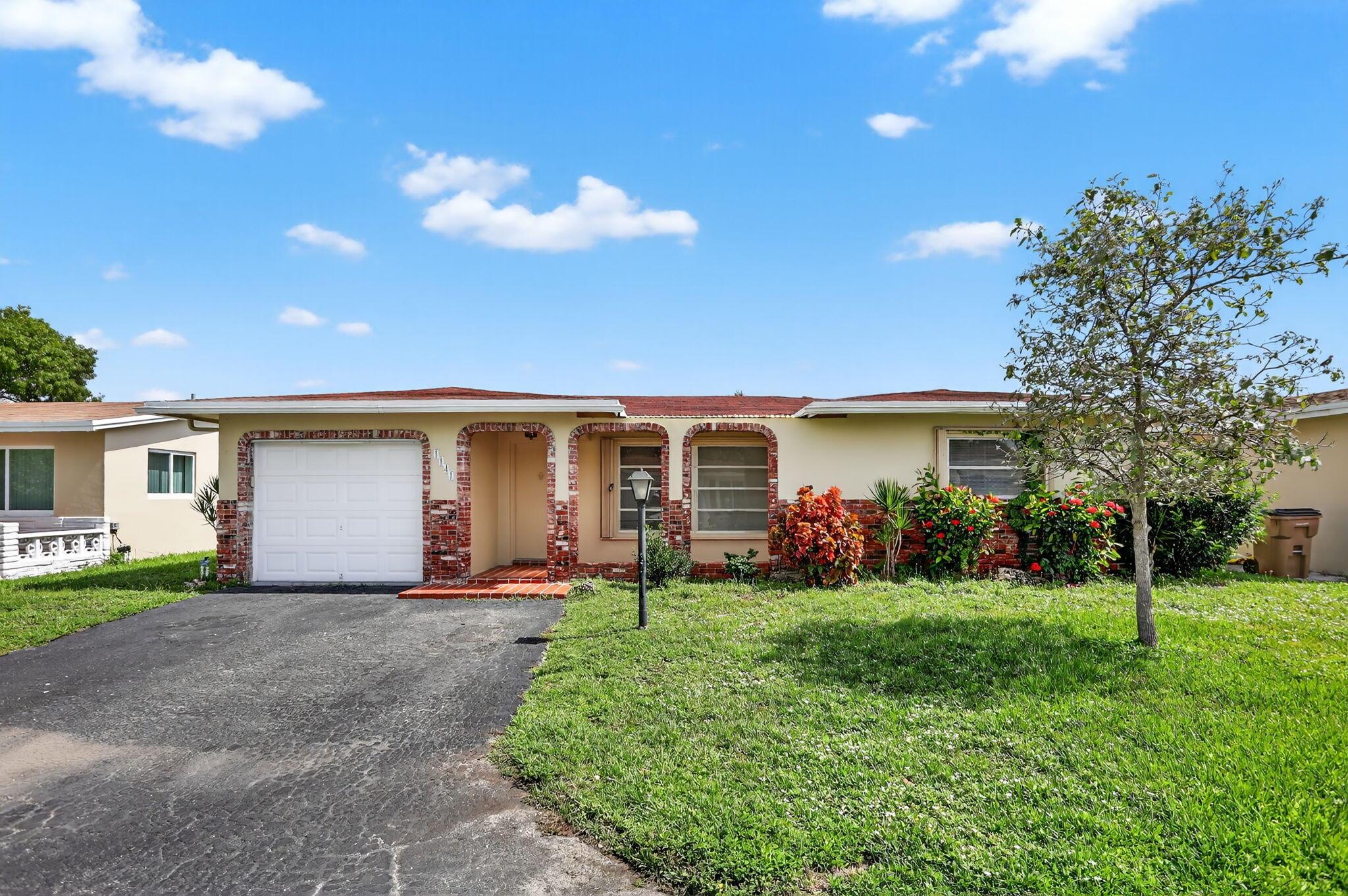 1141 NW 48 Place