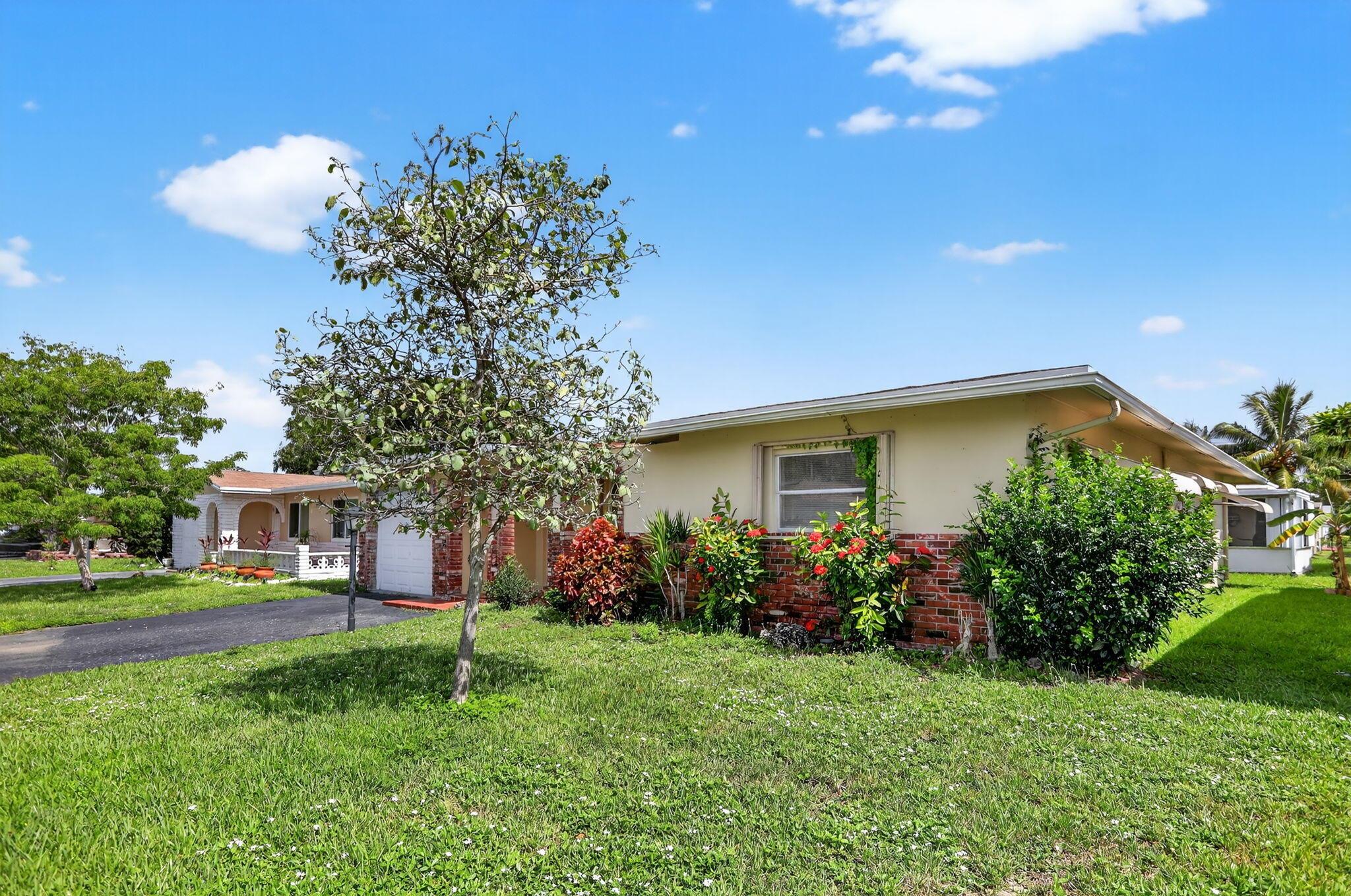 1141 NW 48 Place