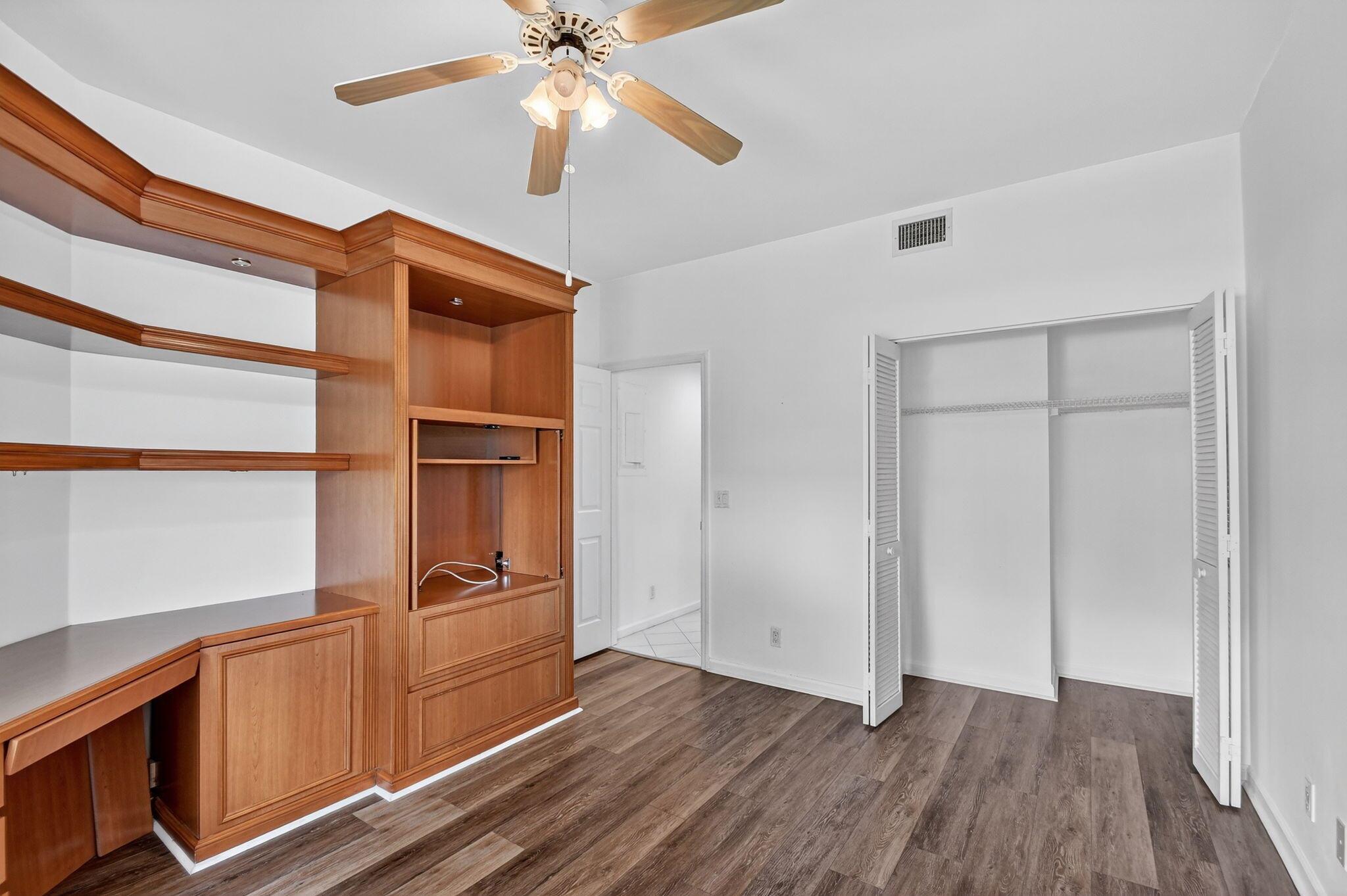 BRIARWOOD AT INDIAN SPRIN - Residential