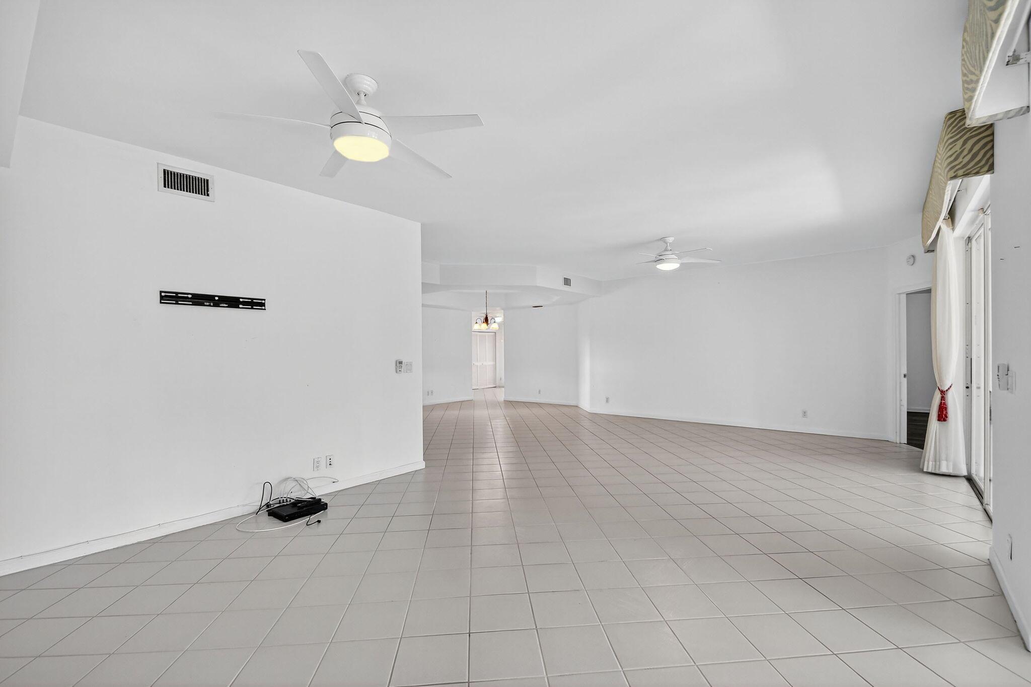 BRIARWOOD AT INDIAN SPRIN - Residential