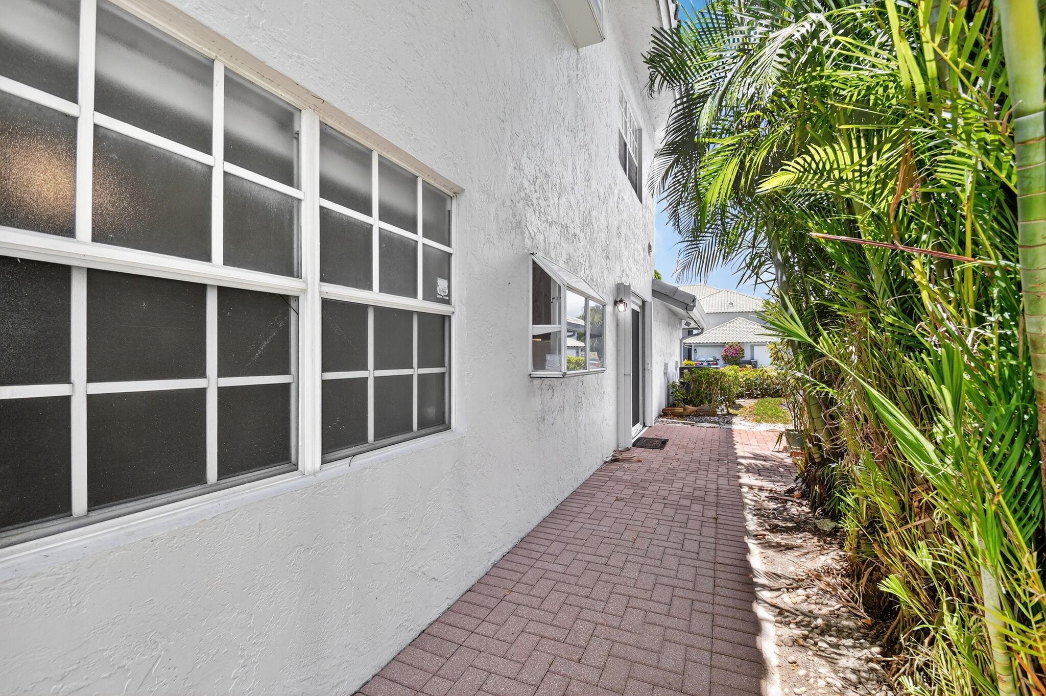 BRIARWOOD AT INDIAN SPRIN - Residential