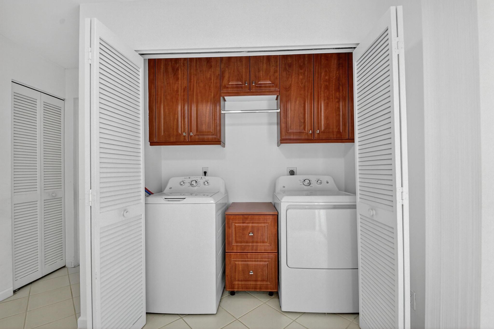 BRIARWOOD AT INDIAN SPRIN - Residential