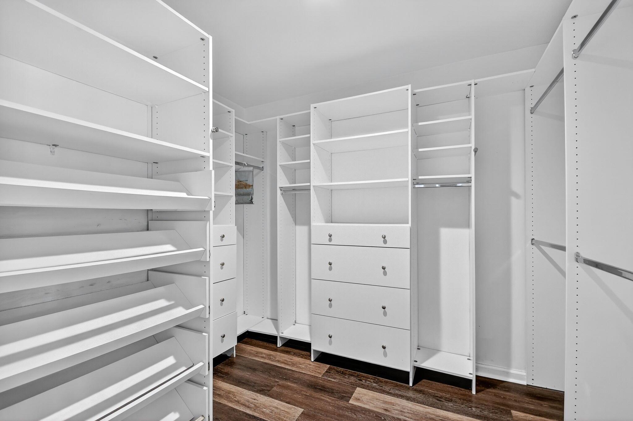 BRIARWOOD AT INDIAN SPRIN - Residential