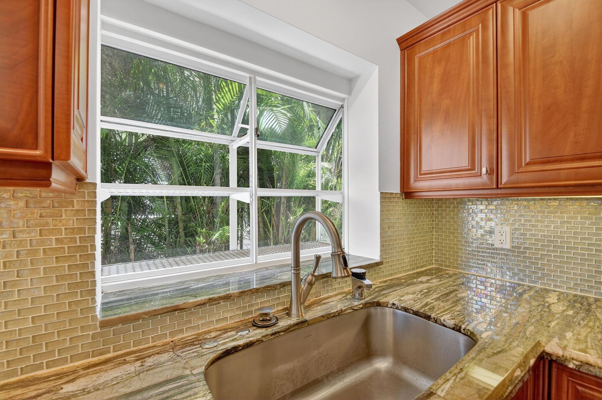 BRIARWOOD AT INDIAN SPRIN - Residential