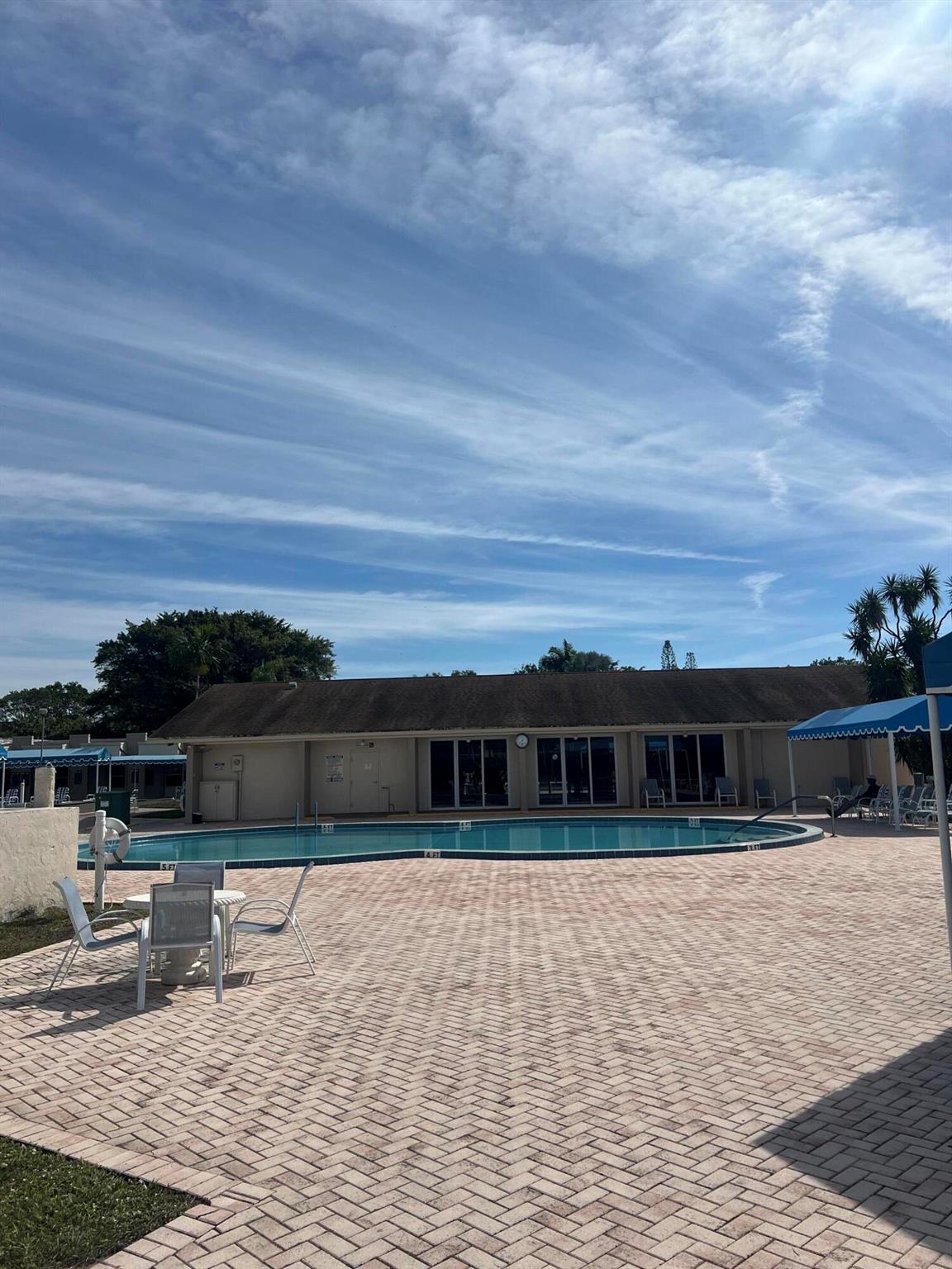 LAKESIDE VILLAGE CONDO 1 - Residential