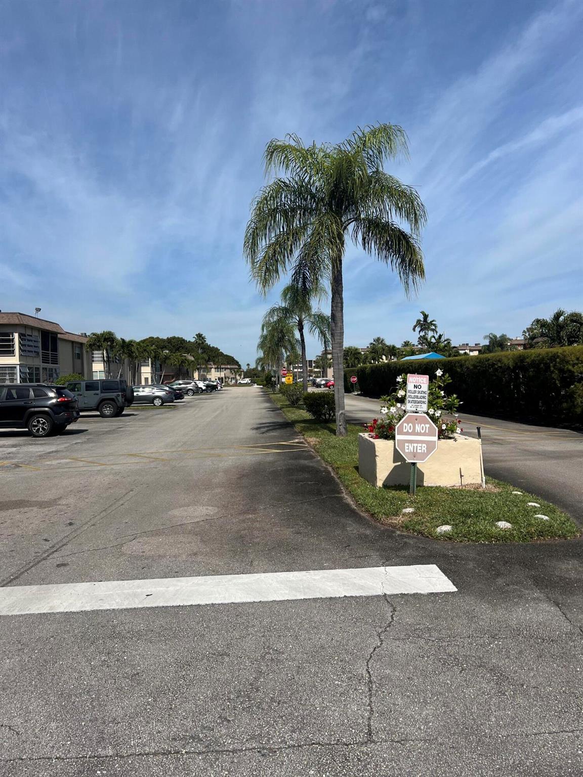 LAKESIDE VILLAGE CONDO 1 - Residential