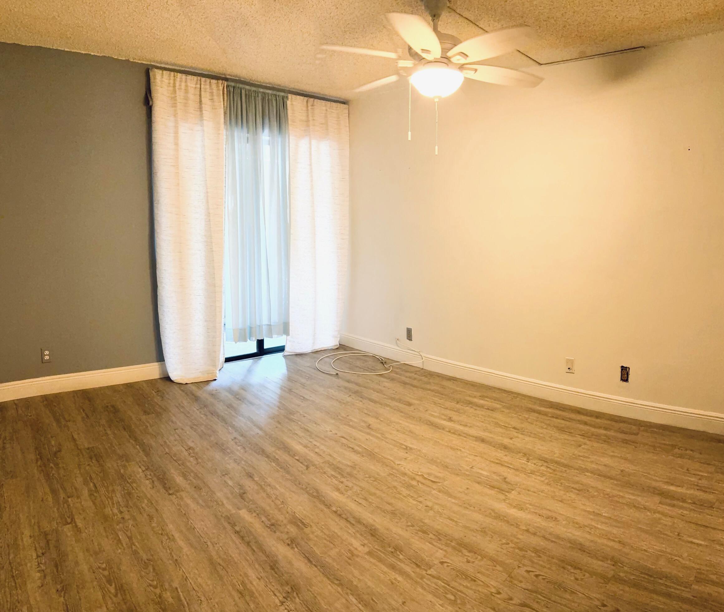 CYPRESS BEND I-B AND I-C CONDO - Residential