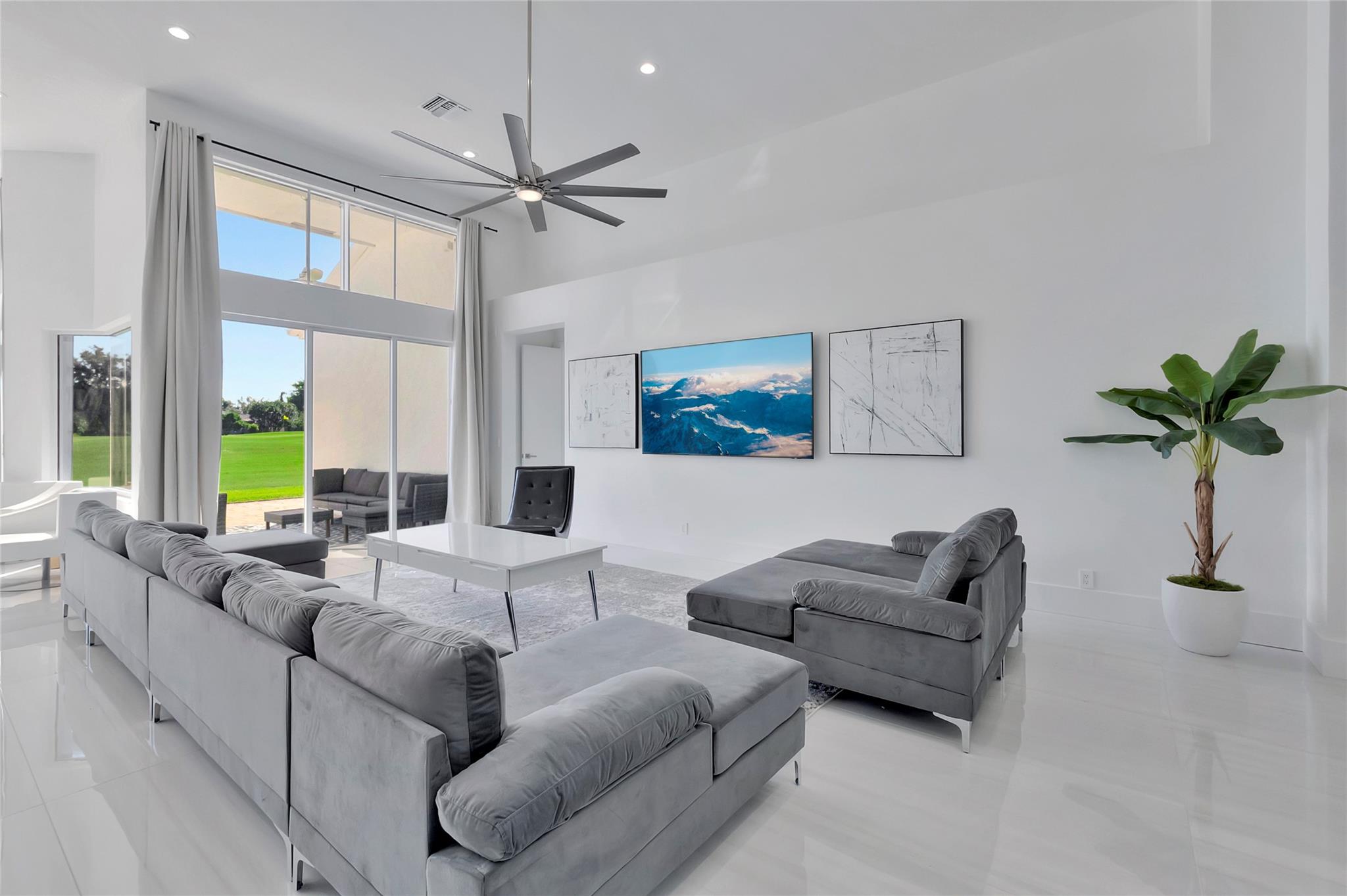 BRIARCLIFF AT WOODFIELD C - Residential Lease